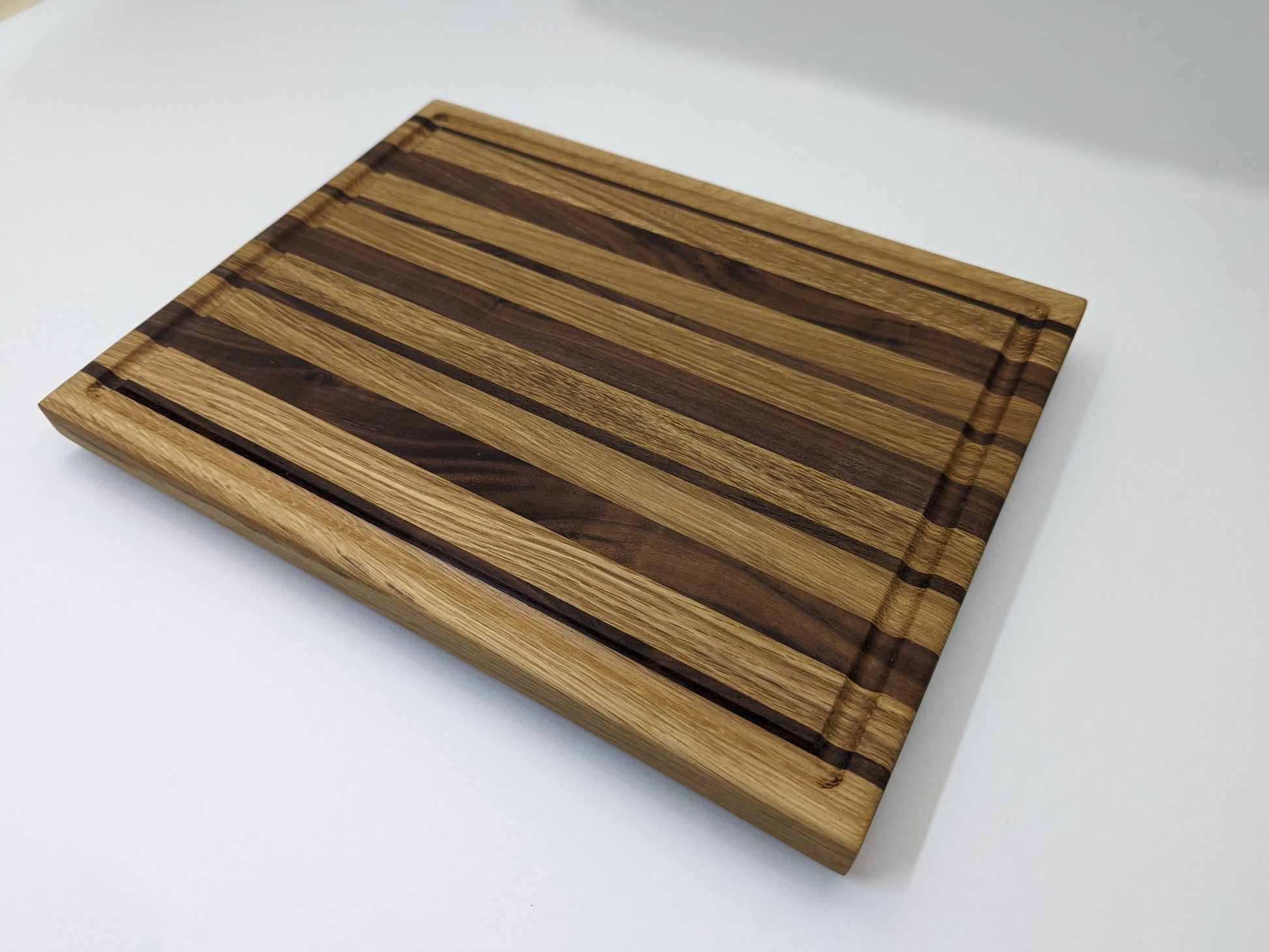 Small Traditional Cutting Board – Shortt Family Woodcraft